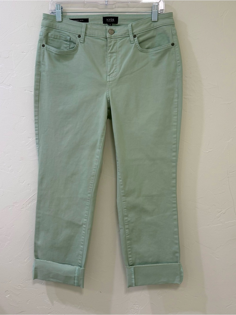 NYDJ Size 8 Mint Green Cropped Ankle Jeans